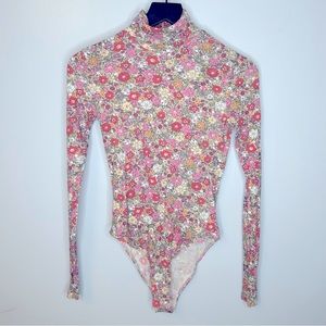 H&M Pink and Green Multi Turtleneck Floral Ribbed Bodysuit Size S